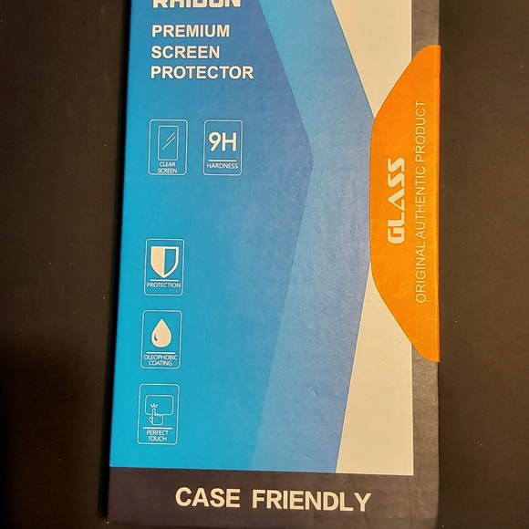 Screen protector for Samsung Galaxy S21 FE (355) - Picture 3 of 9